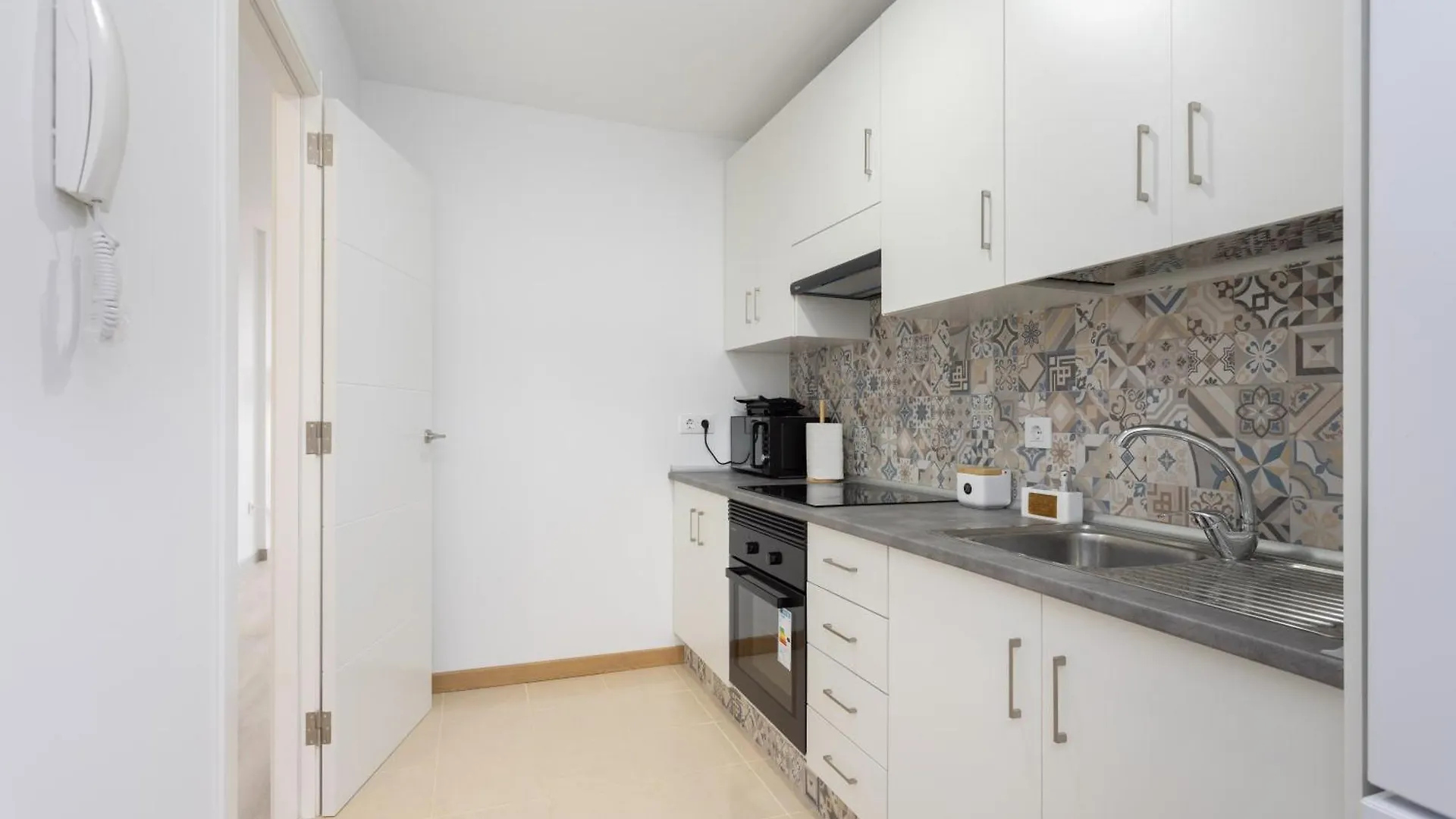 Apartment Home2Book Relaxing Poolside Escape, Arona Arona